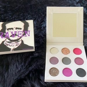 For Art’s Sake Raven eyeshadow palette